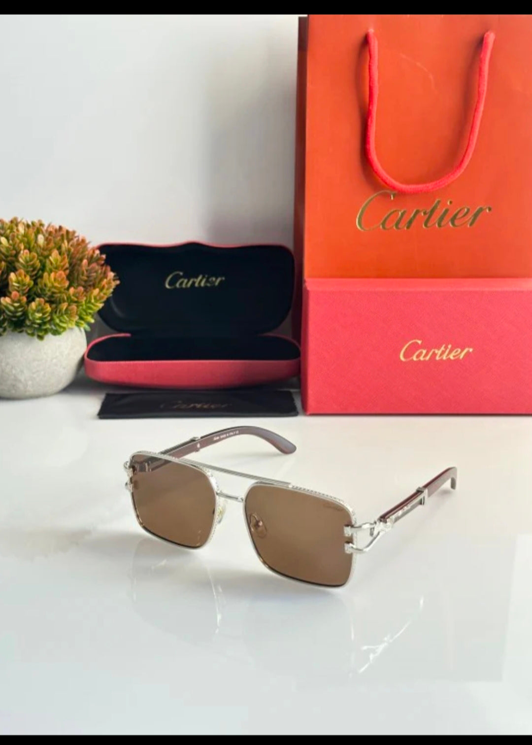 CART.IER SUNGLASSES