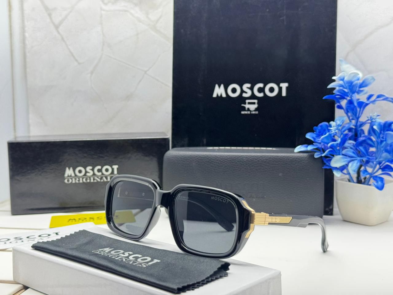 MOS.COT