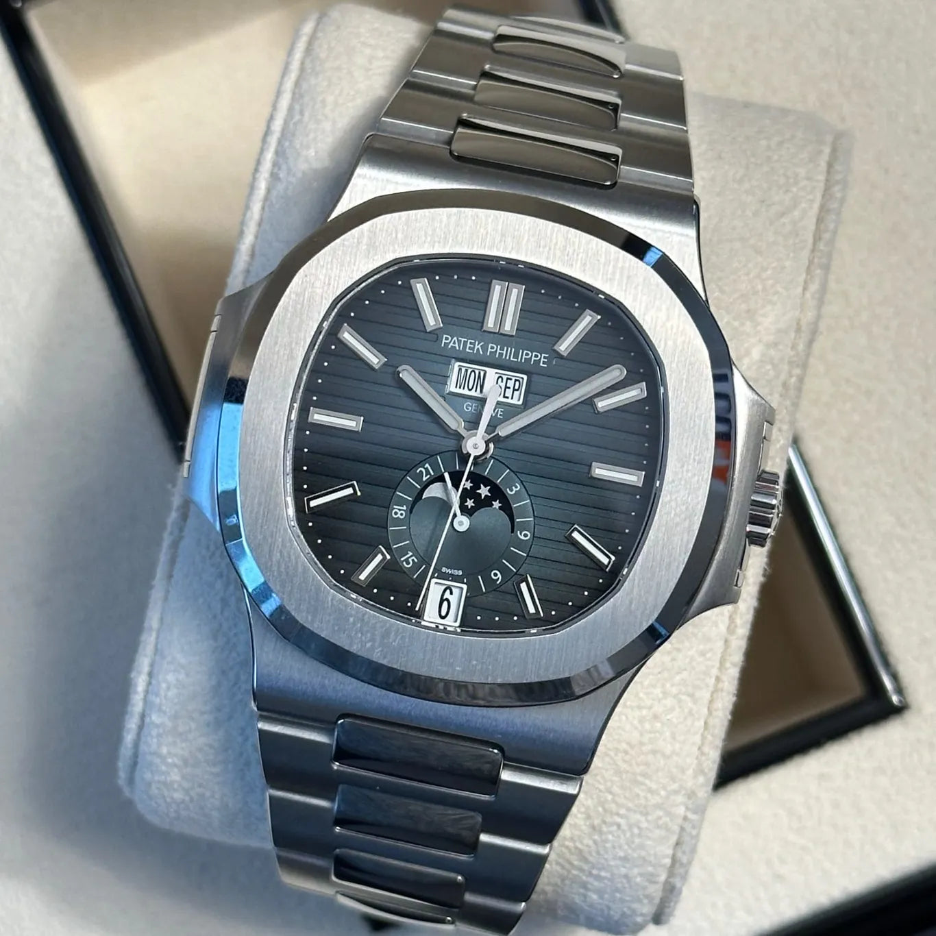 PAT.EK PHI.LIPPE GENEVE