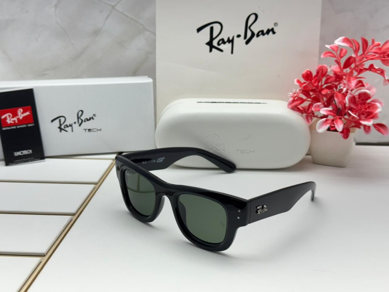 RA_Y BA_N