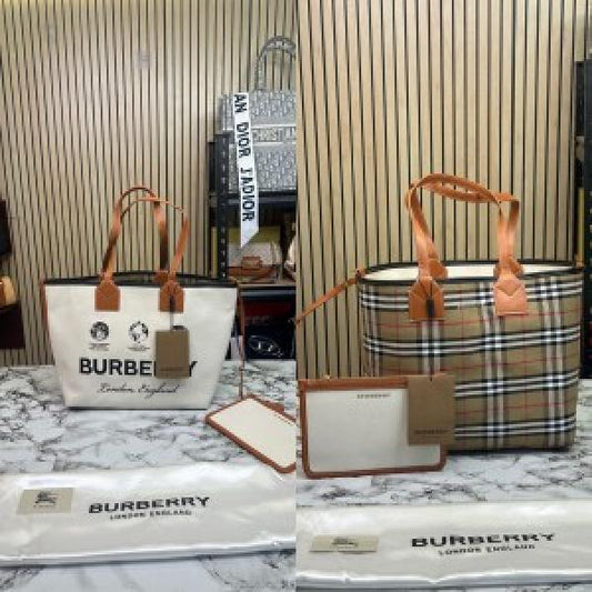 BUR.BERRY TO.TE WITH DUST BAG AND POUCHE (S8)