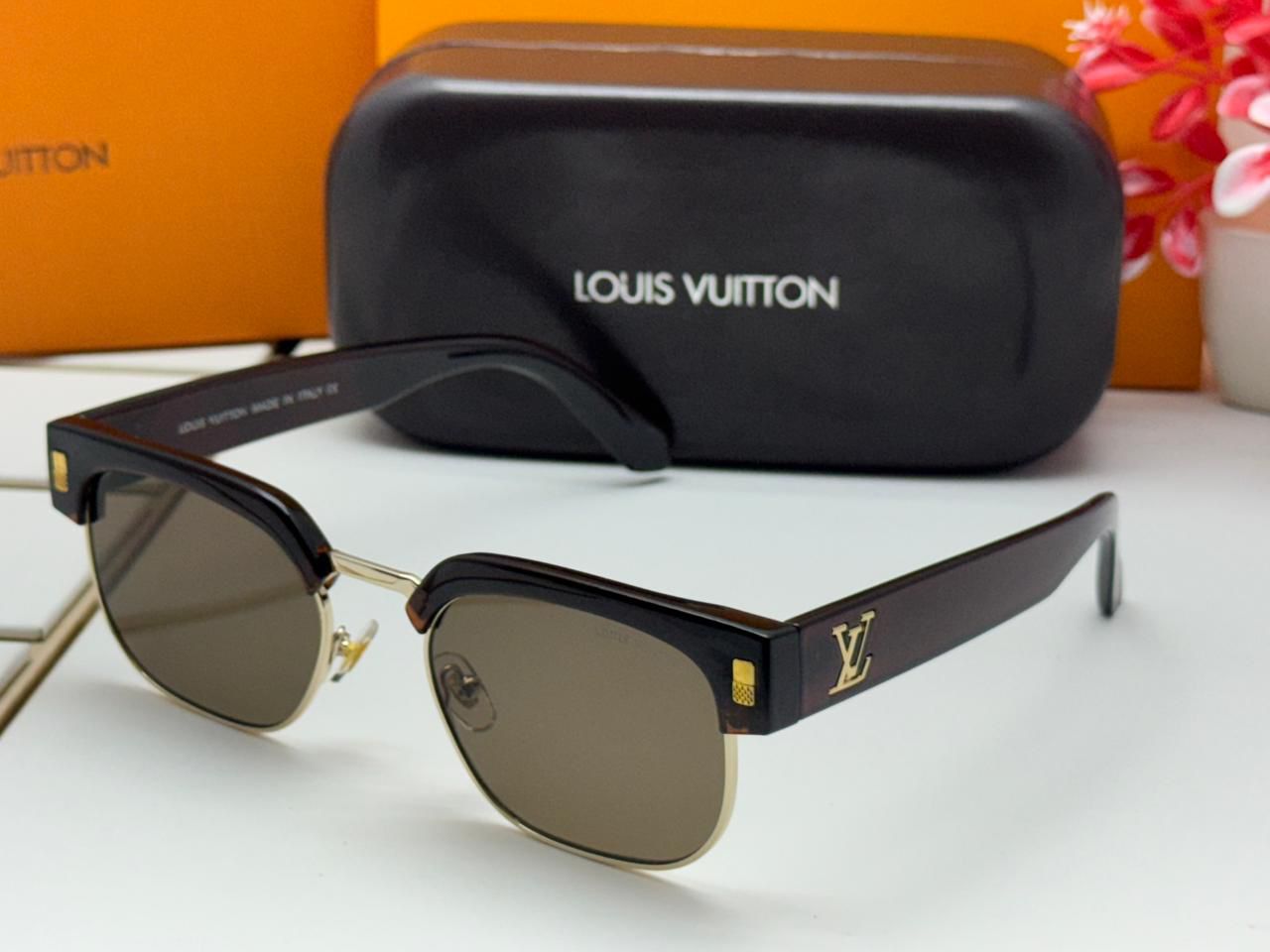 LO_UIS VUIT_TON