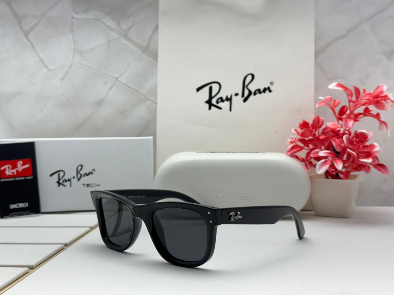 RA_Y BA_N
