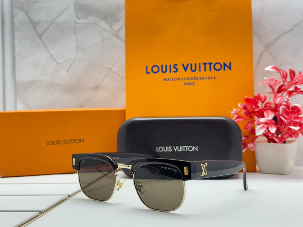 LO_UIS VU_ITTON