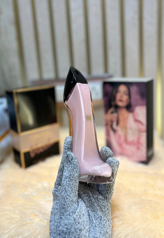 Good girl blush Car.olina H.errera